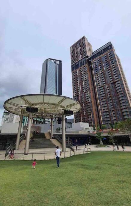 Infinity Pool/ Lucentia Bbcc, Near Lalaport, Pnb118, Klcc Apartment Kuala Lumpur Exterior photo