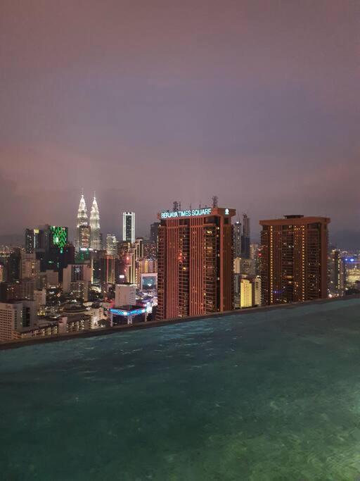 Infinity Pool/ Lucentia Bbcc, Near Lalaport, Pnb118, Klcc Apartment Kuala Lumpur Exterior photo